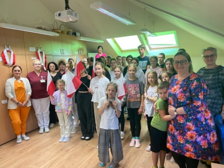 Niepodległa do Hymnu